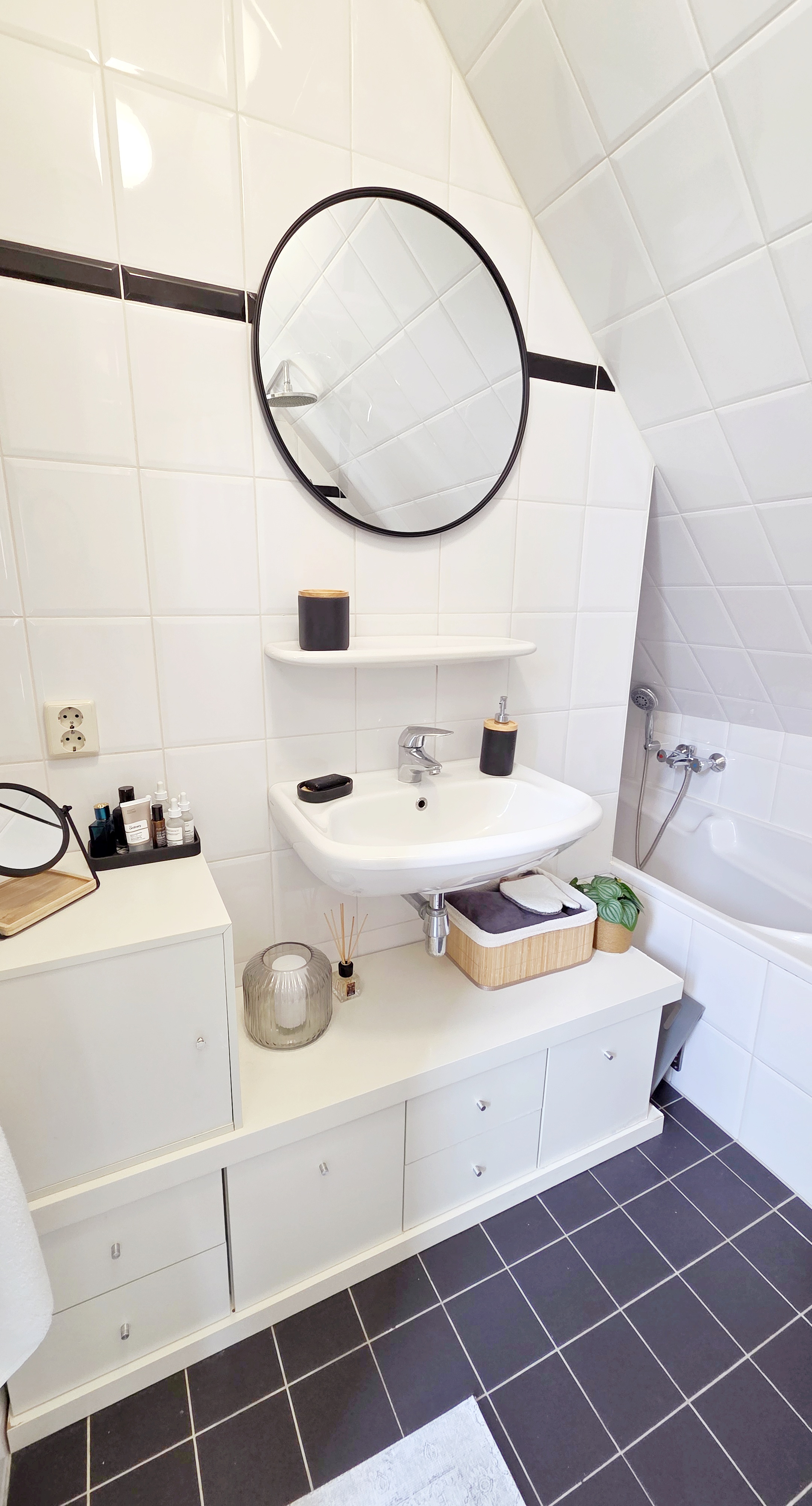 Bathroom bathtub and shower