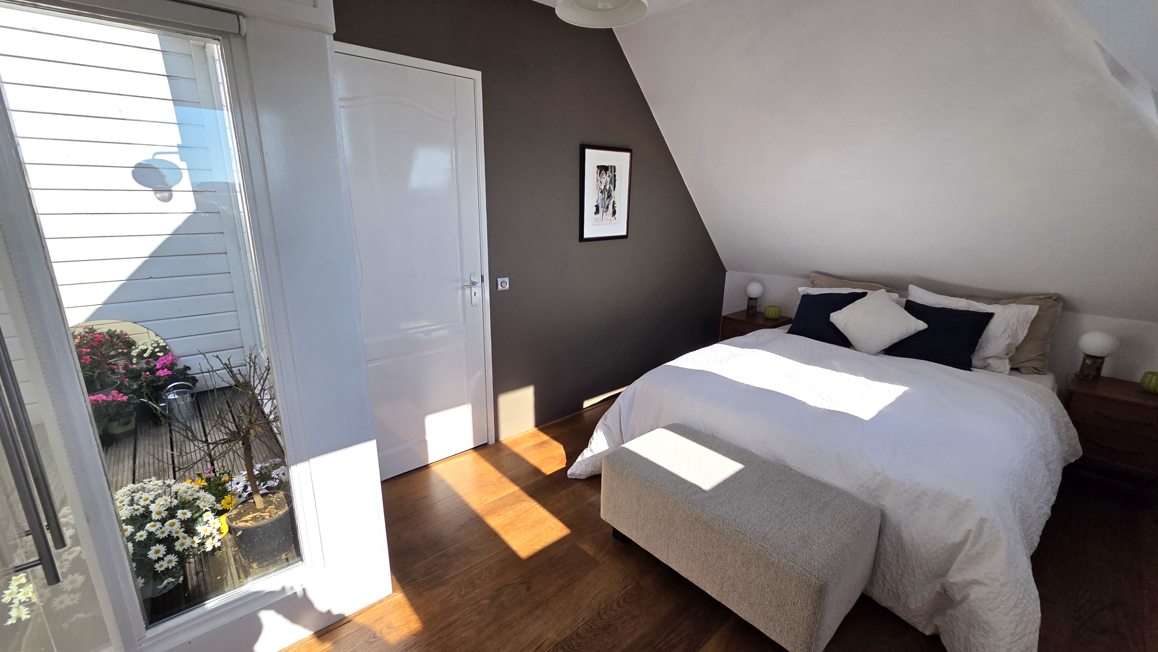 Bedroom overview