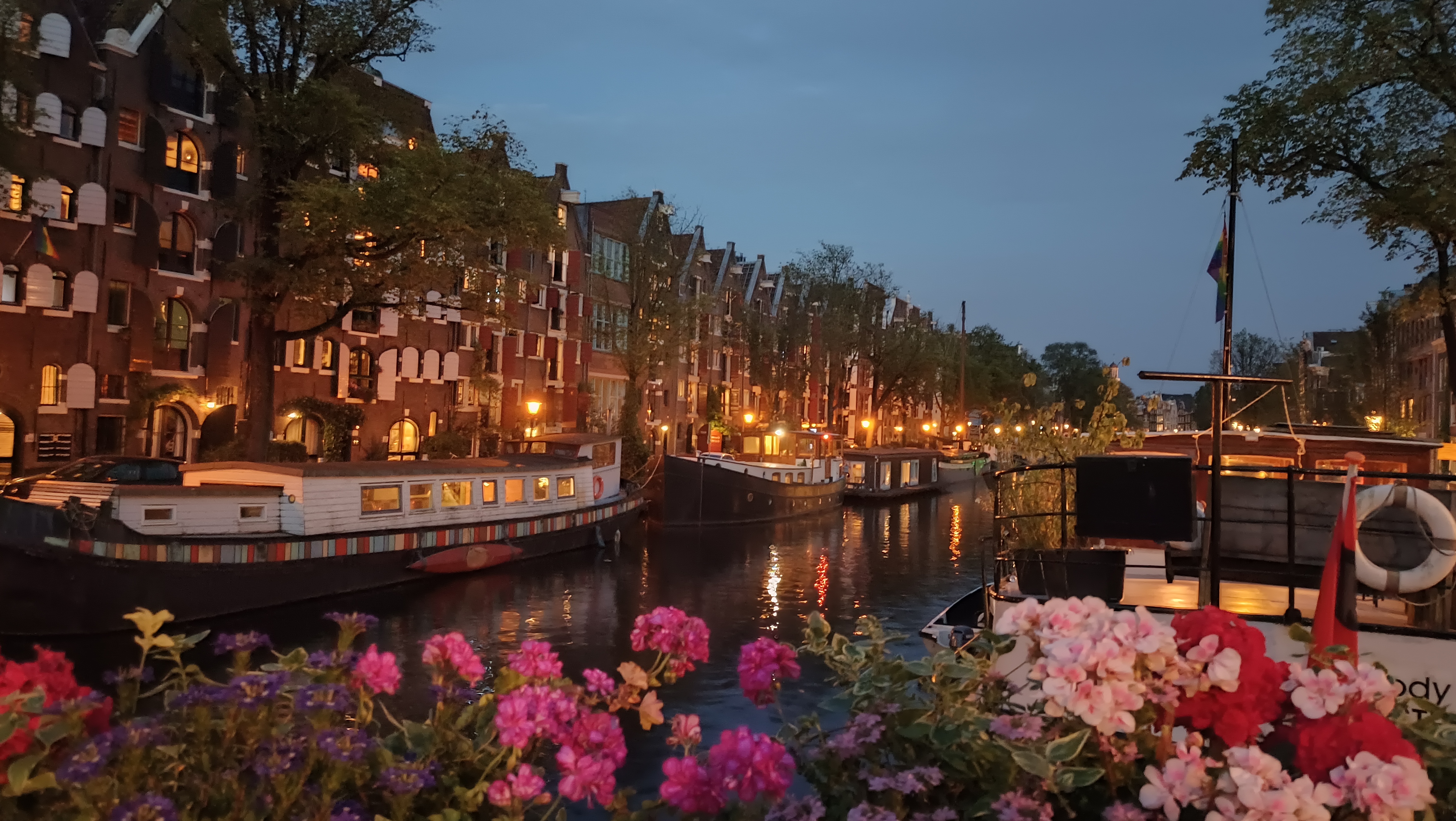 Amsterdam apartment preview image 4